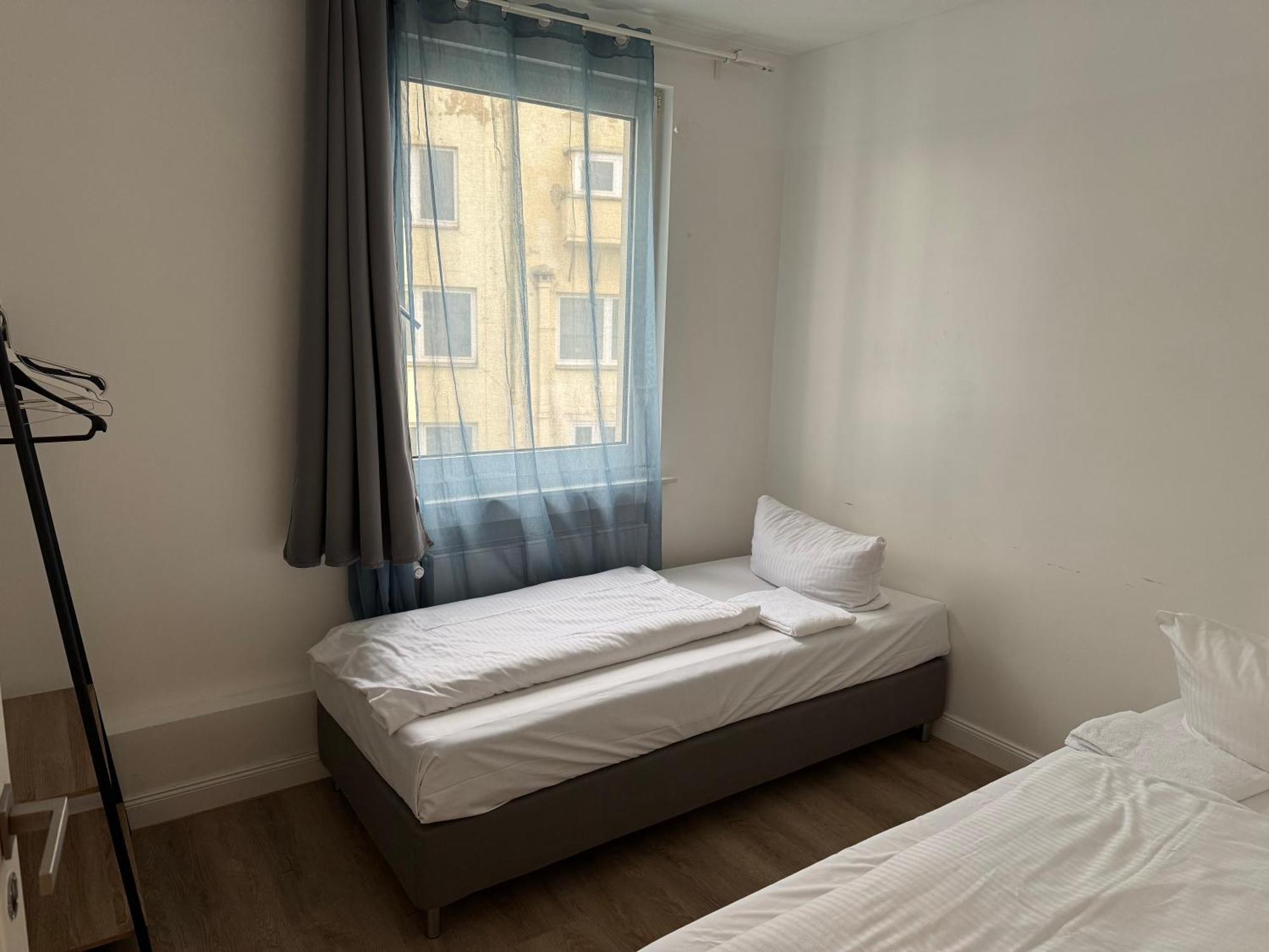 Graf-Adolflux Apartment Dusseldorf Ngoại thất bức ảnh