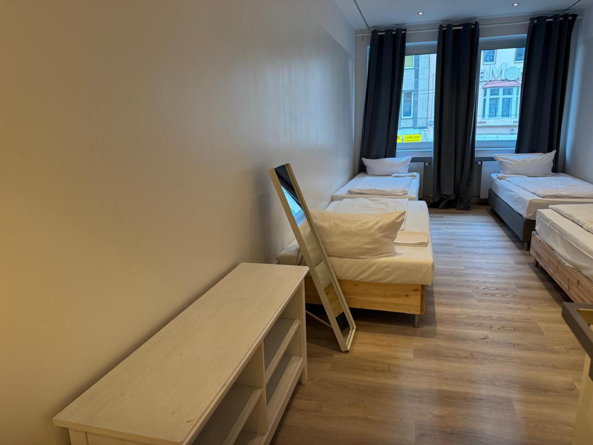 Graf-Adolflux Apartment Dusseldorf Ngoại thất bức ảnh
