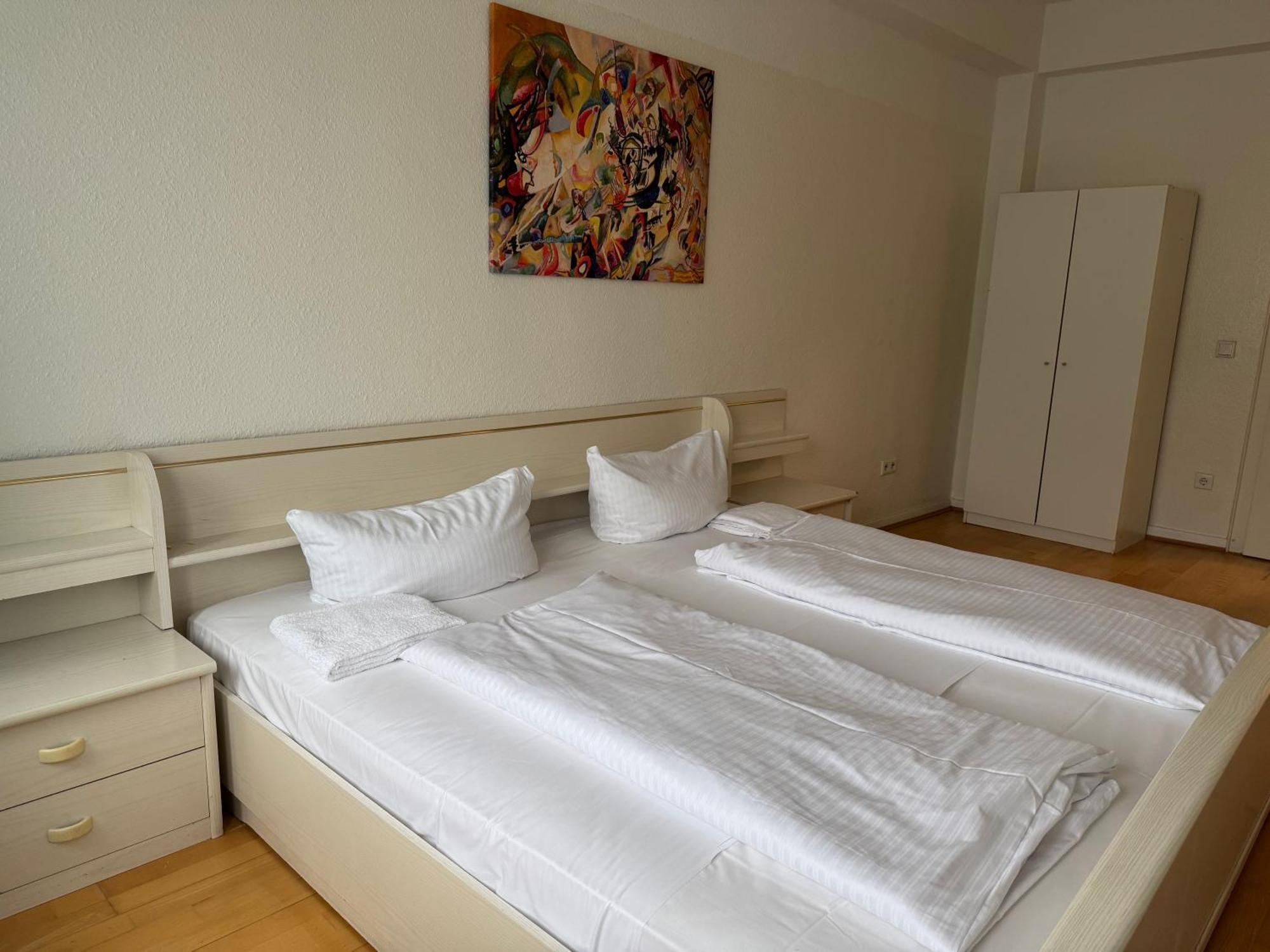 Graf-Adolflux Apartment Dusseldorf Ngoại thất bức ảnh